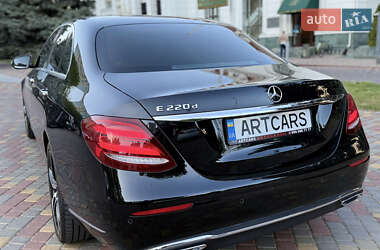 Седан Mercedes-Benz E-Class 2016 в 