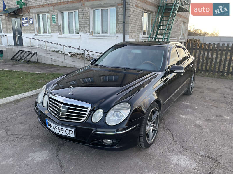Седан Mercedes-Benz E-Class 2006 в Житомирі