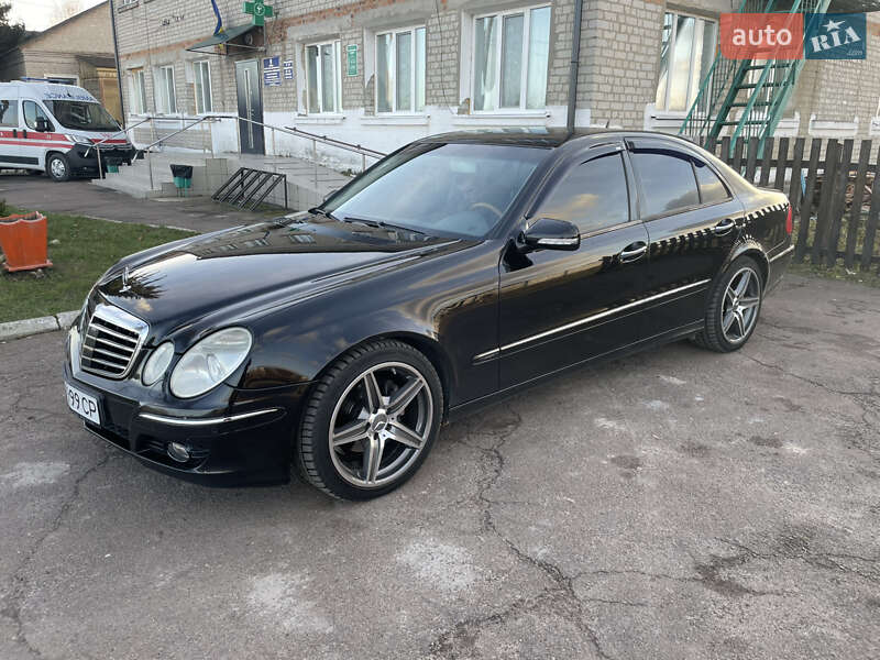 Седан Mercedes-Benz E-Class 2006 в Житомирі