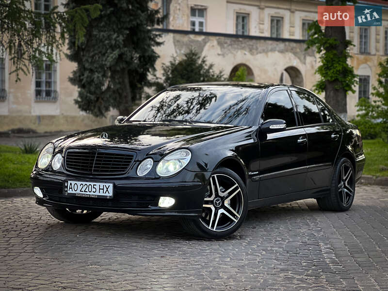 Седан Mercedes-Benz E-Class 2004 в 