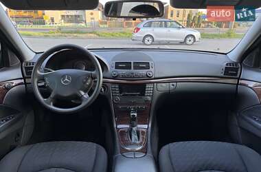 Седан Mercedes-Benz E-Class 2005 в 