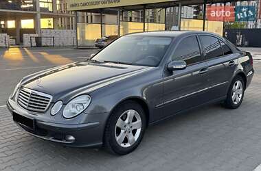 Седан Mercedes-Benz E-Class 2005 в 