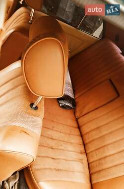 Седан Mercedes-Benz E-Class 1980 в 