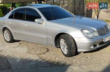 Седан Mercedes-Benz E-Class 2003 в 