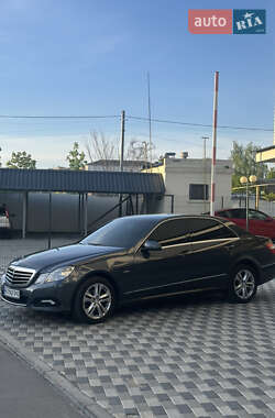Седан Mercedes-Benz E-Class 2009 в 