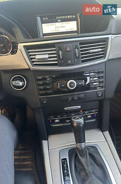 Седан Mercedes-Benz E-Class 2009 в 