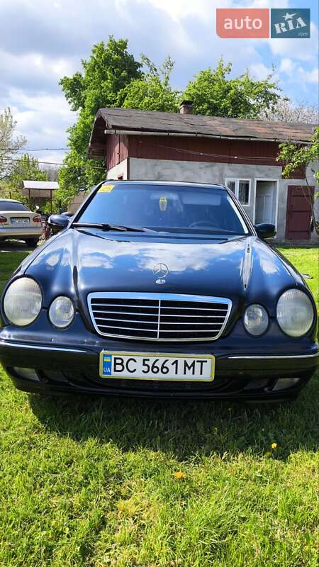 Седан Mercedes-Benz E-Class 2001 в Бориславе