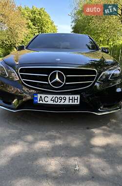 Седан Mercedes-Benz E-Class 2015 в 