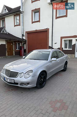Седан Mercedes-Benz E-Class 2008 в 