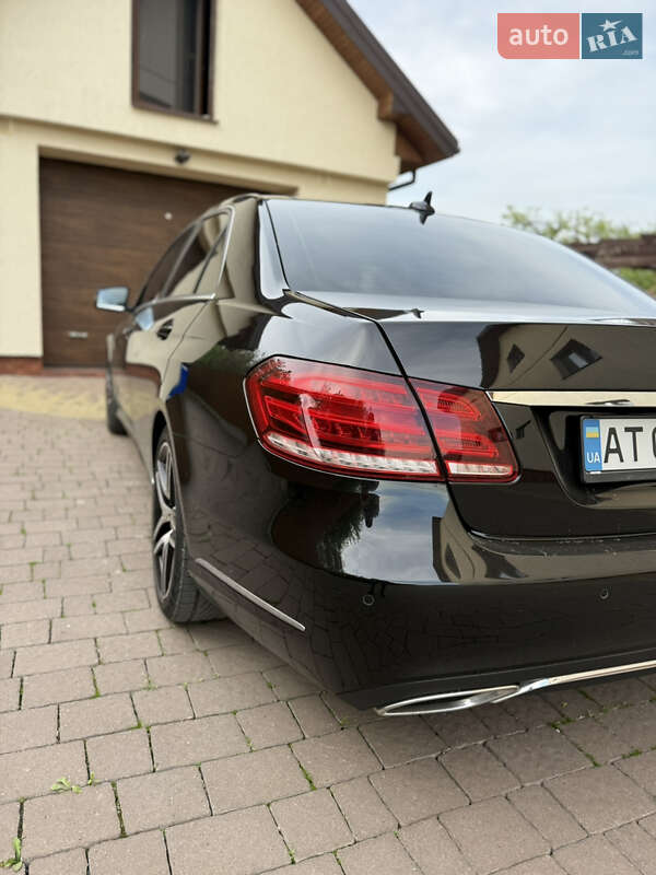 Седан Mercedes-Benz E-Class 2013 в Львове
