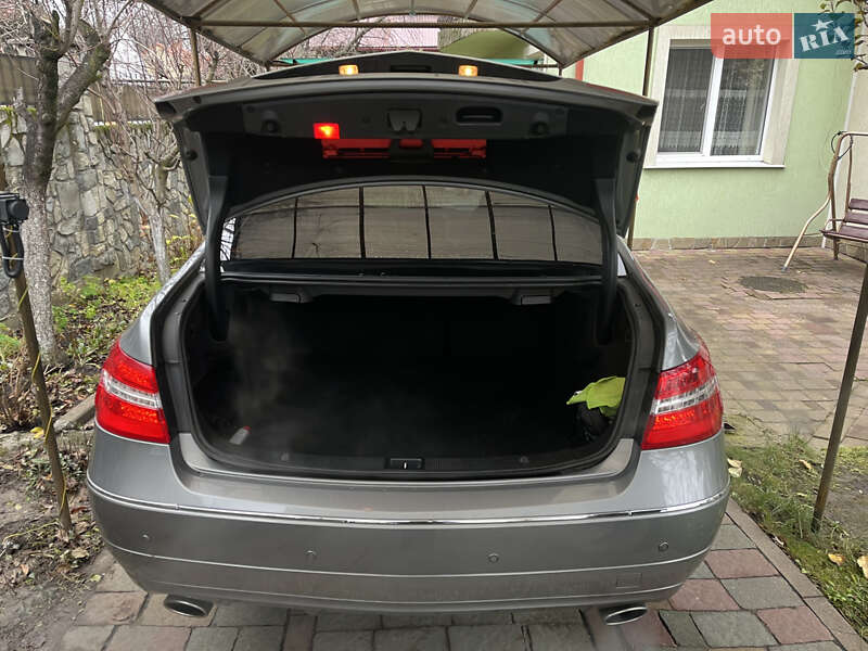 Купе Mercedes-Benz E-Class 2011 в Львові