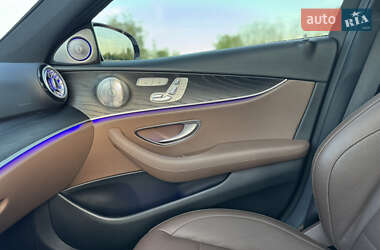 Седан Mercedes-Benz E-Class 2016 в 