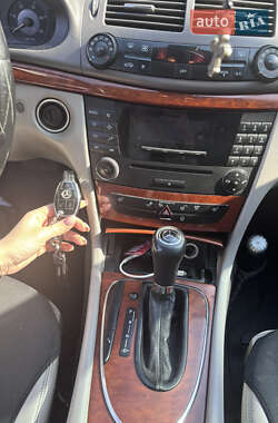 Седан Mercedes-Benz E-Class 2007 в 