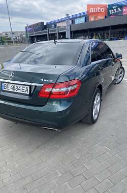 Седан Mercedes-Benz E-Class 2010 в 