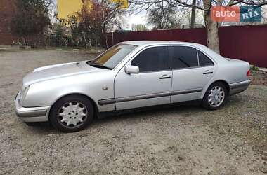 Седан Mercedes-Benz E-Class 1997 в Борисполе