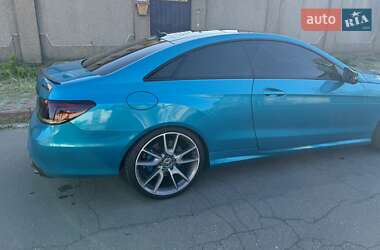 Купе Mercedes-Benz E-Class 2015 в 