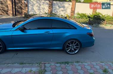 Купе Mercedes-Benz E-Class 2015 в 