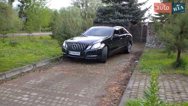Седан Mercedes-Benz E-Class 2011 в Бродах