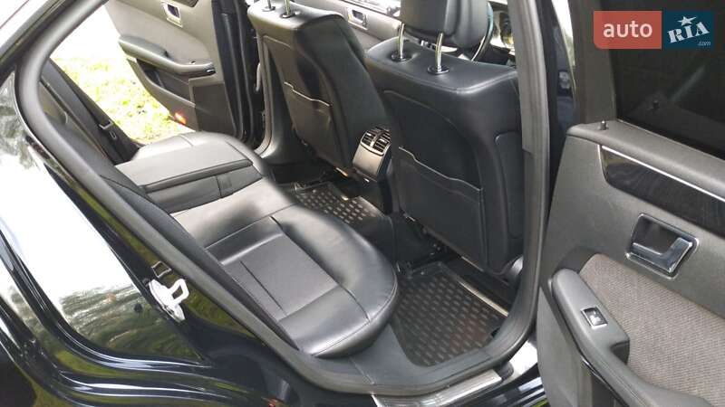 Седан Mercedes-Benz E-Class 2011 в Бродах