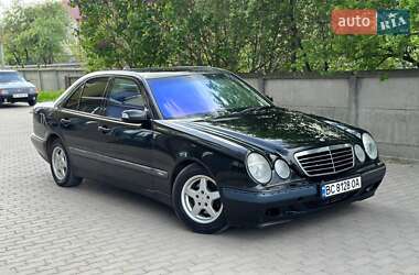 Седан Mercedes-Benz E-Class 2000 в Жовкве