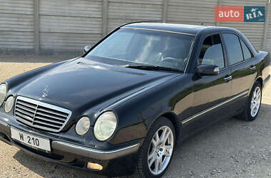 Седан Mercedes-Benz E-Class 2002 в 