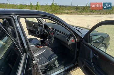 Седан Mercedes-Benz E-Class 2002 в 
