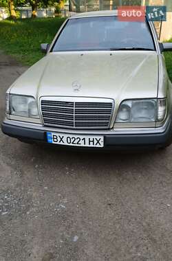 Седан Mercedes-Benz E-Class 1993 в Белогорье