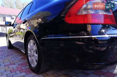 Седан Mercedes-Benz E-Class 2008 в 