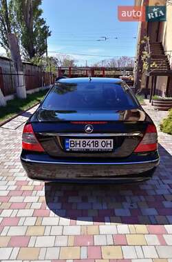 Седан Mercedes-Benz E-Class 2008 в 