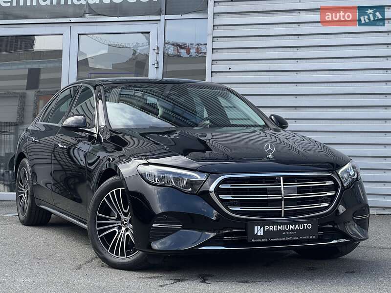 Mercedes-Benz E-Class 2024