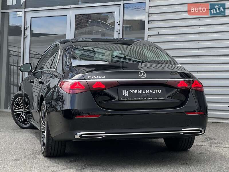 Седан Mercedes-Benz E-Class 2024 в Киеве