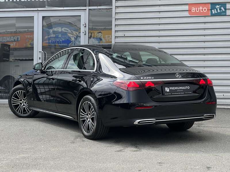 Седан Mercedes-Benz E-Class 2024 в Киеве
