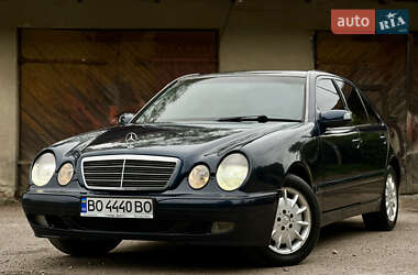 Седан Mercedes-Benz E-Class 2000 в Тернополі