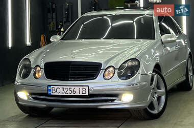 Седан Mercedes-Benz E-Class 2002 в Львове
