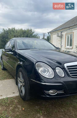 Седан Mercedes-Benz E-Class 2007 в Києві