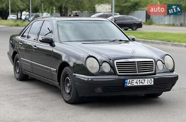Седан Mercedes-Benz E-Class 1997 в Днепре