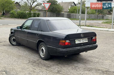 Седан Mercedes-Benz E-Class 1989 в 
