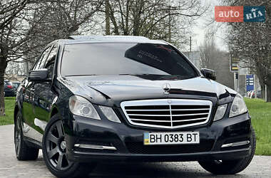 Седан Mercedes-Benz E-Class 2010 в 