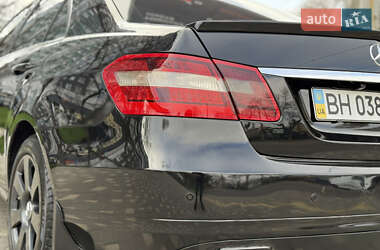 Седан Mercedes-Benz E-Class 2010 в 