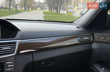Седан Mercedes-Benz E-Class 2010 в 