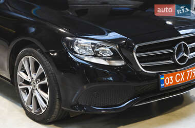 Седан Mercedes-Benz E-Class 2017 в 