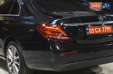 Седан Mercedes-Benz E-Class 2017 в 