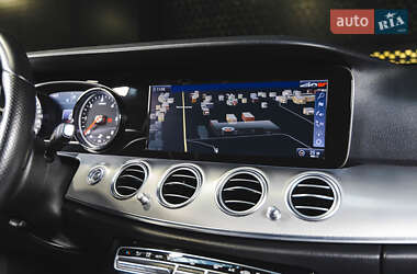 Седан Mercedes-Benz E-Class 2017 в 