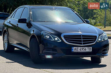 Седан Mercedes-Benz E-Class 2015 в 