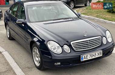 Седан Mercedes-Benz E-Class 2002 в 