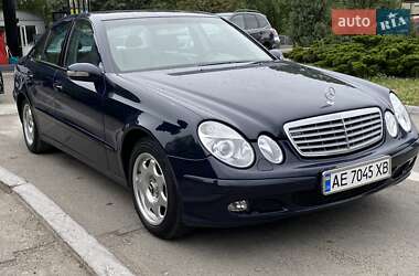 Седан Mercedes-Benz E-Class 2002 в 