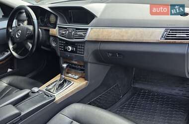 Седан Mercedes-Benz E-Class 2011 в 