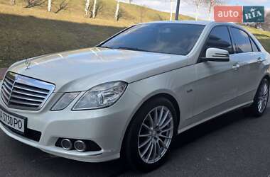 Седан Mercedes-Benz E-Class 2011 в 
