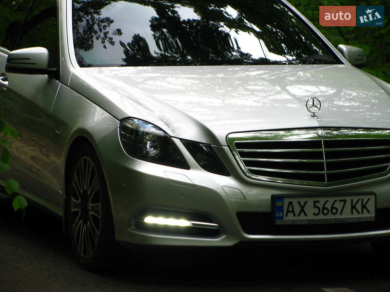 Седан Mercedes-Benz E-Class 2011 в Харькове