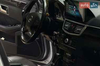 Седан Mercedes-Benz E-Class 2011 в 